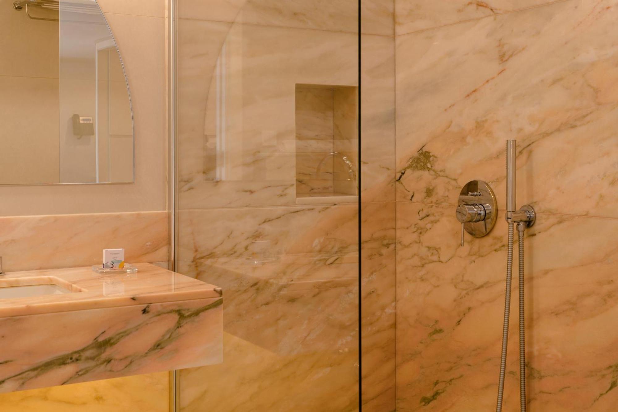 Plus Fariones Habitat أرّاثيفي المظهر الخارجي الصورة