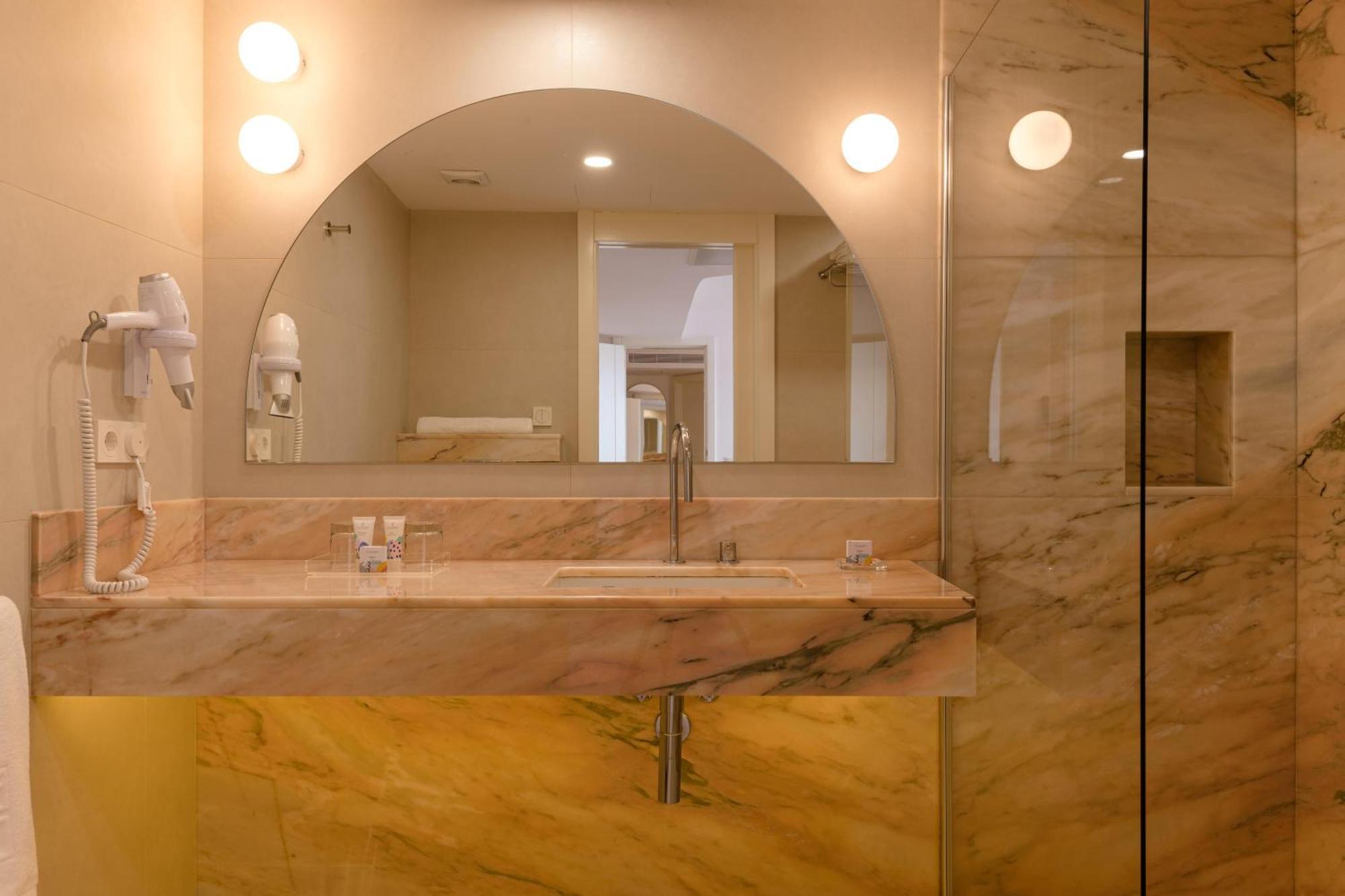 Plus Fariones Habitat أرّاثيفي المظهر الخارجي الصورة